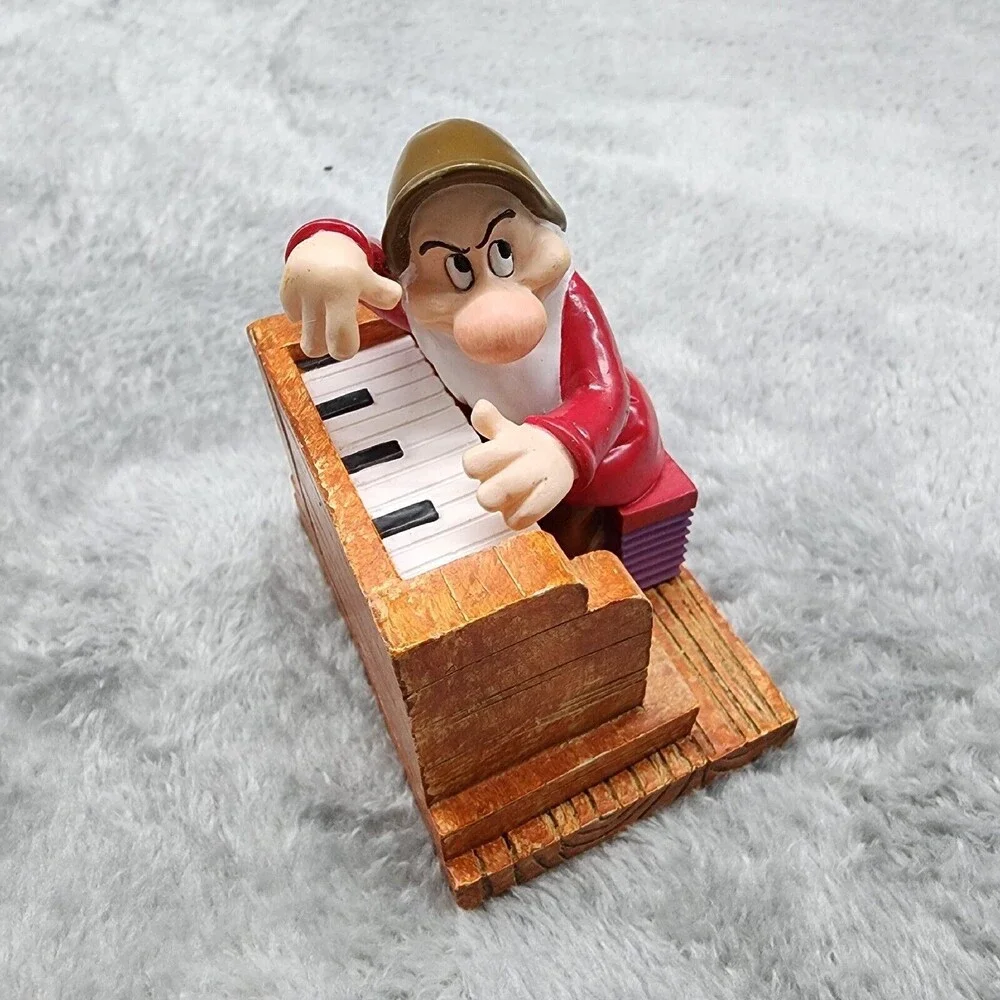 Snow White 65th Anniversary Collector Figure GRUMPY
